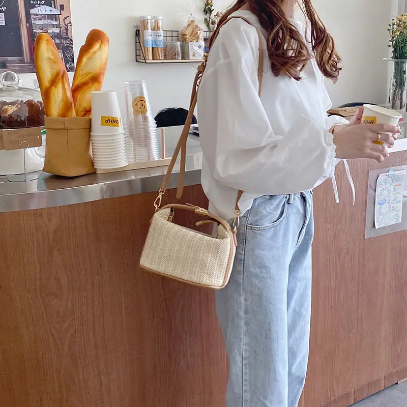 Summer Small Straw Handbag Shoulder Bag Woven Bucket Crossbody