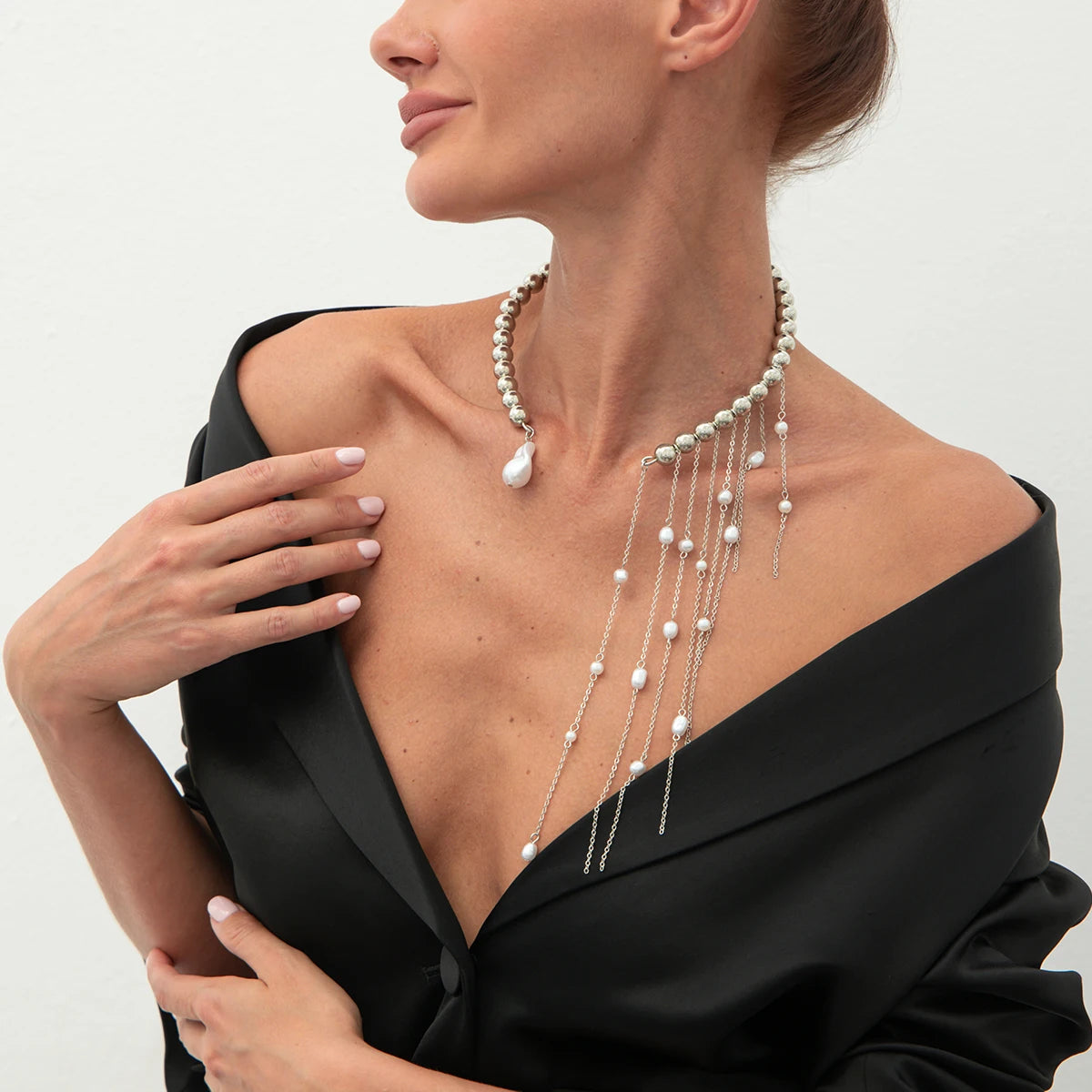 Pearl Tassel Choker Necklace