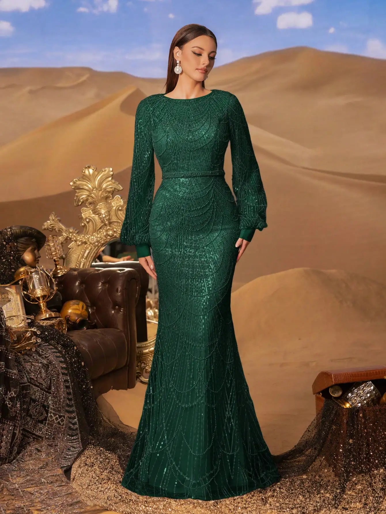 Elegant and luxurious sequined mermaid long-sleeved evening dresses, adorned with sparkling crystal beads.