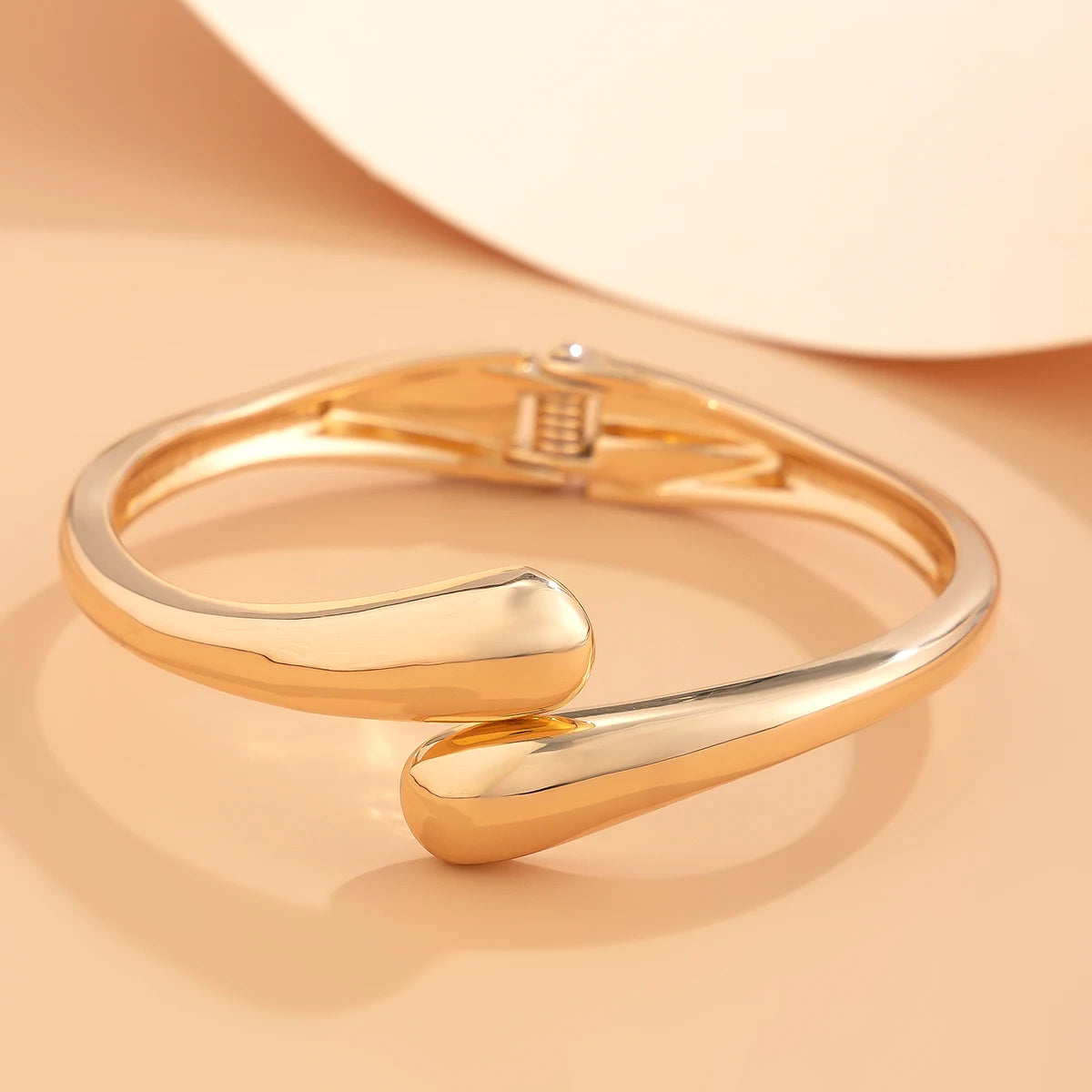 Creative Water Drop Wide Metal Bangle Gold Color Geometric Twisted Bracelets