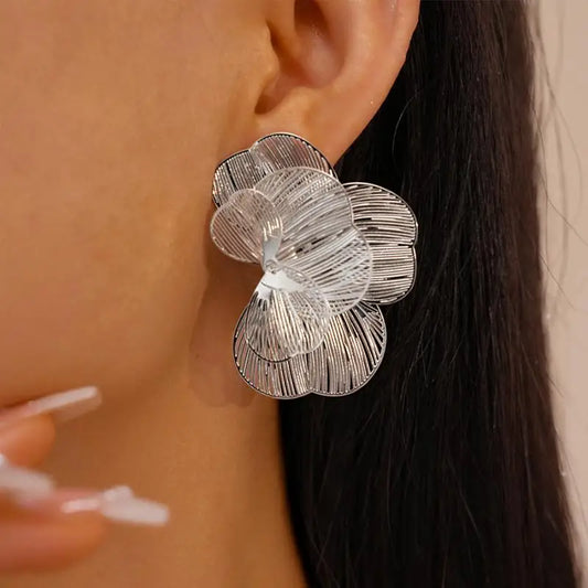 Elegant Multi Layer Metal Petal Flower Stud Earrings for Women Creative Gold Color Hollow Floral Piercing Earrings Jewelry Gifts