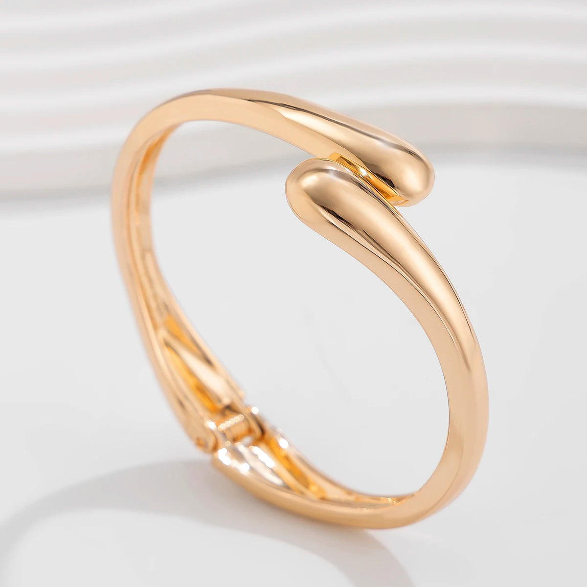 Creative Water Drop Wide Metal Bangle Gold Color Geometric Twisted Bracelets
