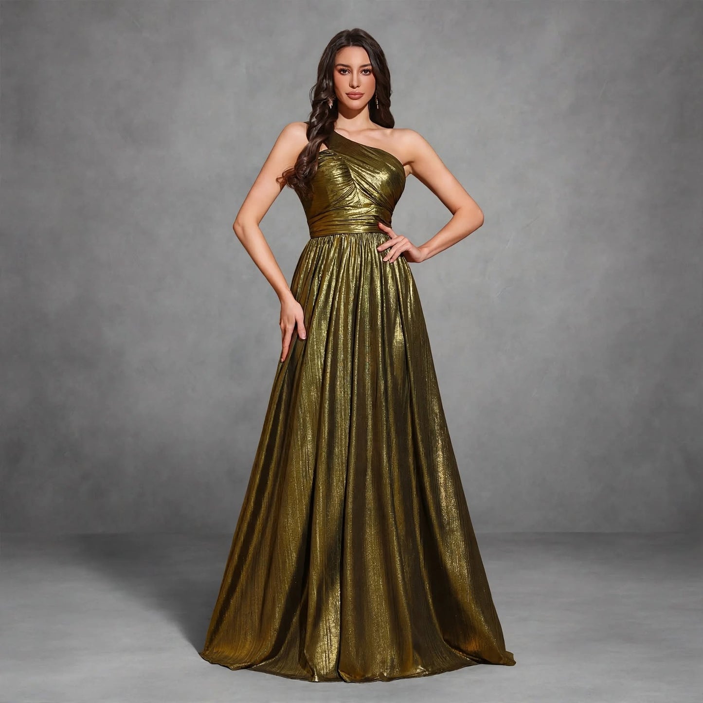 One-shoulder Pleated Two-sided Glossy Strapless Wedding Dress