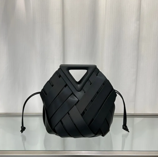 Triangle Magnetic Buckle Crossbody Handbag
