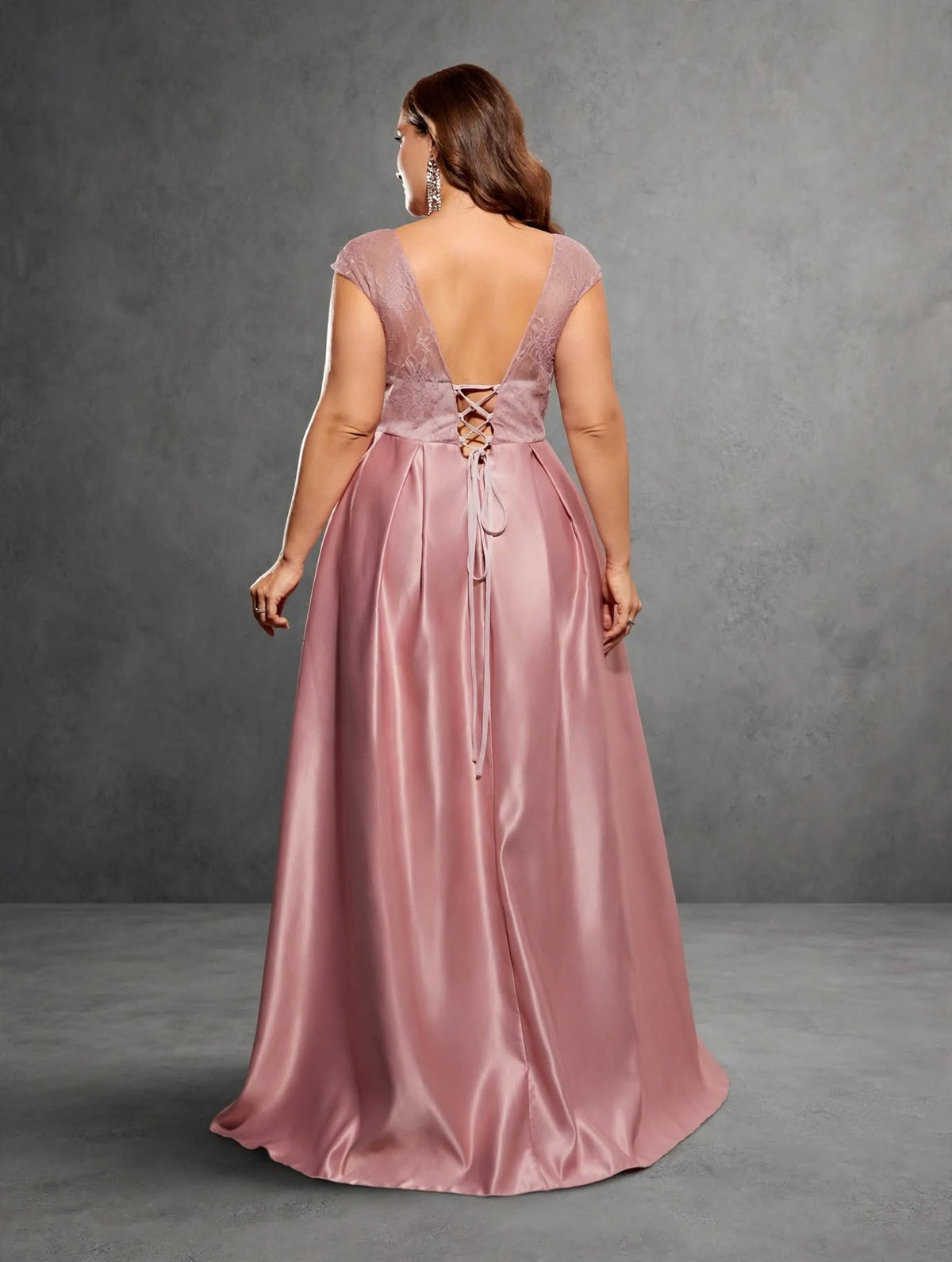 Plus-Size Lace Pleated Dress